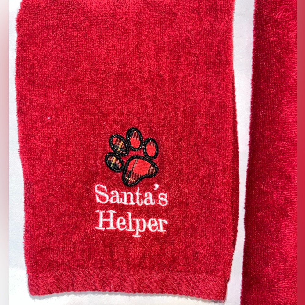 3 pc Essential Home Red Hand Towel Set Stitched Black Lab Dog paw print - Picture 2 of 13